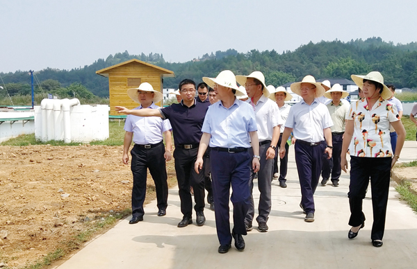 江西省水利廳黨委書記、廳長羅小云視察我司龍南黃沙稀土尾水收集處理廠