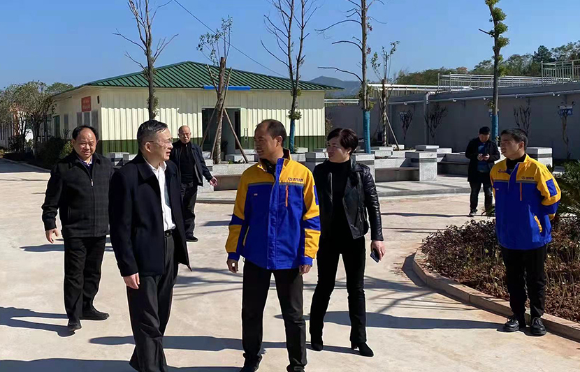 江西省生態(tài)環(huán)境廳黨組成員、副廳長龍剛一行蒞臨挺進環(huán)保和樂新村污水處理站視察調(diào)研
